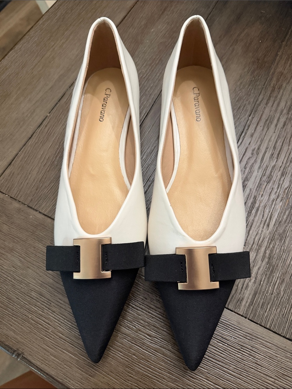 Cream and Black Pointed Toe Short Heel - Picture 2 of 4